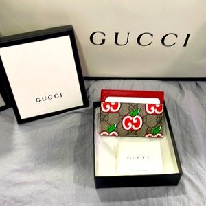 Gucci card holder